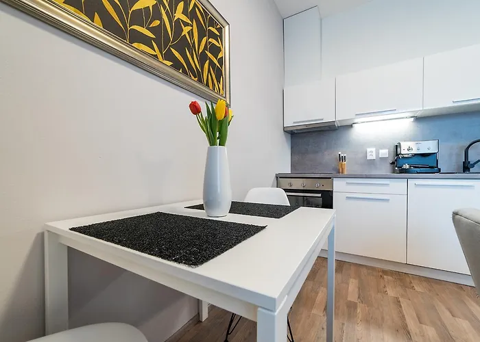 Myapartment In The Center Τσέσκε Μπουντεγιόβιτσε