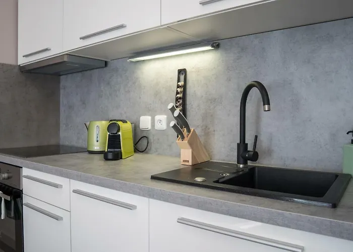 Myapartment In The Center Διαμέρισμα Τσέσκε Μπουντεγιόβιτσε